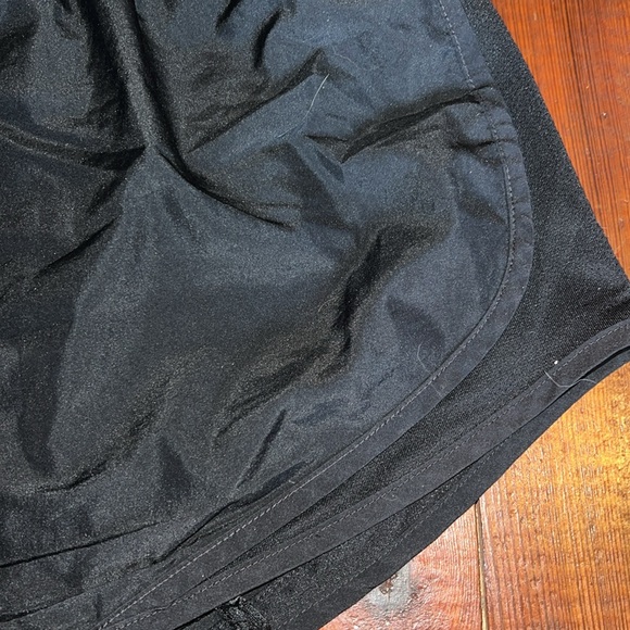 Plus Size Nike Tempo Shorts - Picture 2 of 3